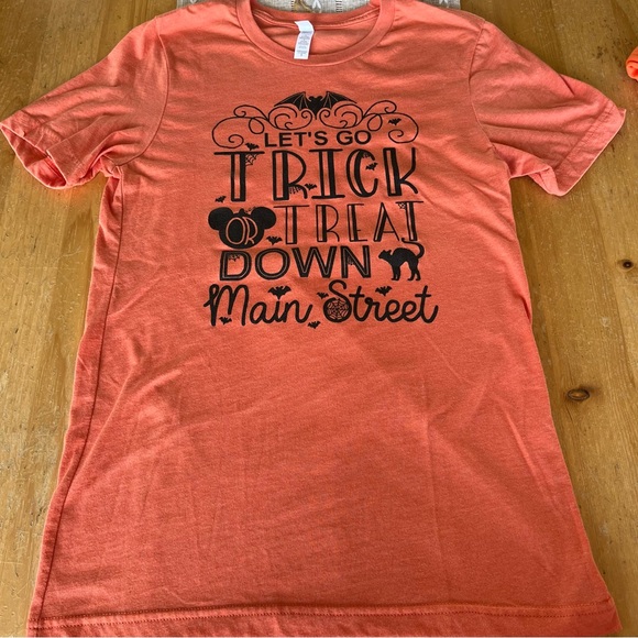 Disneyland Halloween Graphic Tees - Picture 4 of 9